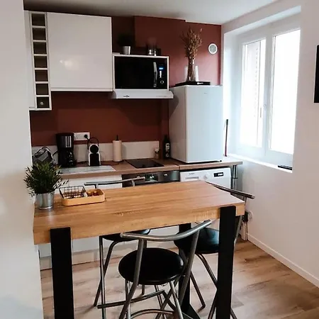 Апартаменты Lcs Au Coeur De La Balcon-parking-wifi *